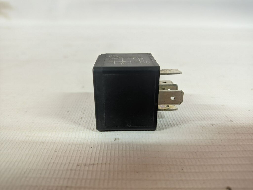 реле б/у - 1